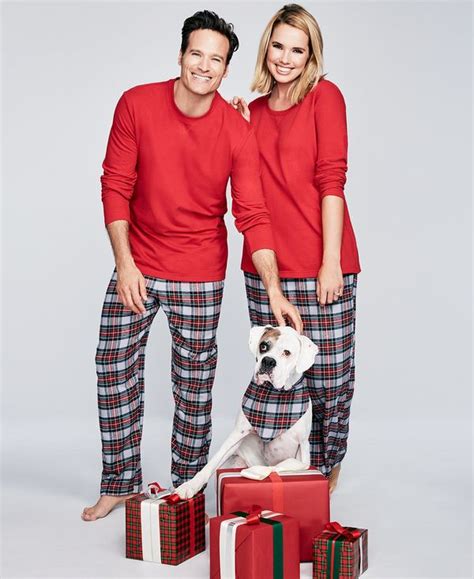 15 Matching Family Christmas Pajamas That Are As Adorable As They Are Eye-Roll Inducing | HuffPost