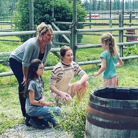 Katie (Baye McPherson) Lisa Lyndy Parker (Ava Tran). BTS S15 Grey Anatomy Season 10, Heartland ...