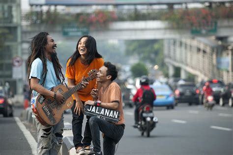 Jalanan: Busking and dreaming in the city