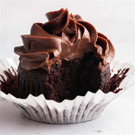 Healthy Cupcakes {Under 150 Calories} - The Big Man's World