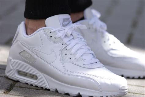 Nike Air Max 90 Essential All Leather Triple White - True Looks