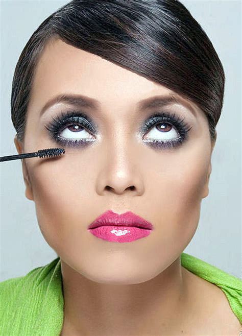 Makeup Artist Brandy Gomez-Duplessis do bold makeup on model – inside ...