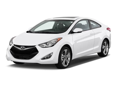 So sánh xe oto sedan cỡ nhỏ Hyundai Elantra và Kia Forte