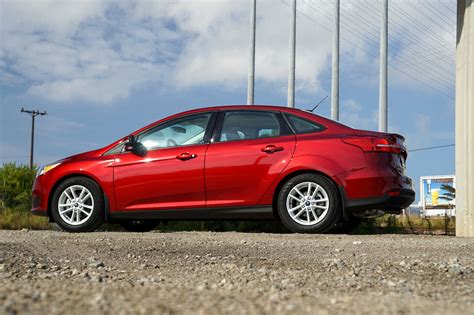 One Week With: 2016 Ford Focus SE Sedan | Automobile Magazine