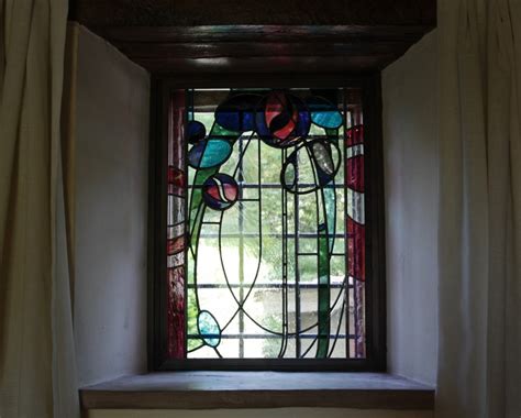 Mackintosh Style Stained Glass - iko studio