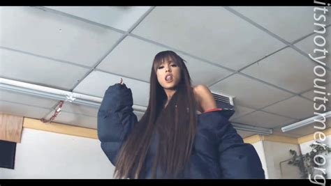 Video Premiere Ariana Grande - Everyday ft. Future | It's Not You It's ...