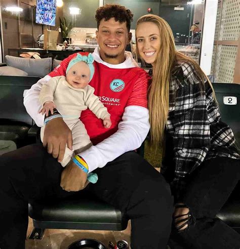 Patrick Mahomes is Married to Wife: Brittany Matthews. Kids: Sterling Skye. – wifebio.com