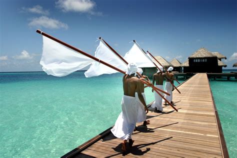 Huvafen Fushi - Otherworldly Beauty & Underwater Spa