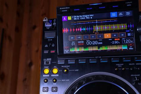 CDJ-3000 vs 2020: review + analysis of Pioneer DJ's new player - DJ TechTools