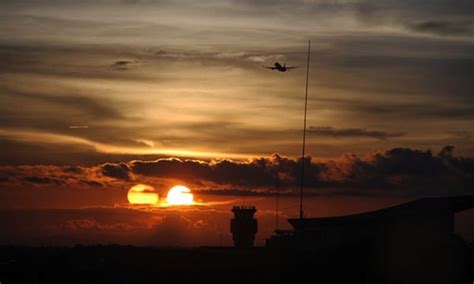 Two suns appear during sunset in Indonesia — Earth Changes — Sott.net