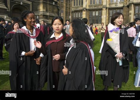 Bristol university graduation hi-res stock photography and images - Alamy