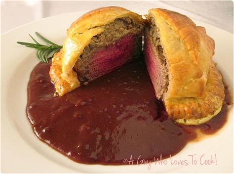 A Guy Who Loves to Cook!: Beef Wellington with Cumberland Sauce