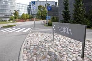 Basic phones lift Nokia to surprise Q3 profit