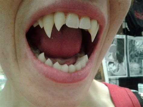 love the double fang up top and all the small ones along the bottom ~M | Vampire teeth, Werewolf ...