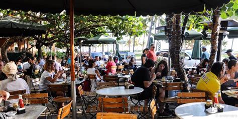 News Cafe, south beach, Miami FL---outdoor breakfast | South beach, News cafe, Vacation destinations