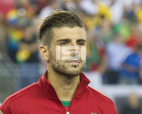 Miguel Veloso Hairstyle