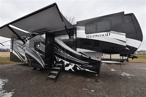 New 2020 Redwood 3951MB Luxury Fifth Wheel – Original RVWholesalers for the RV Nation