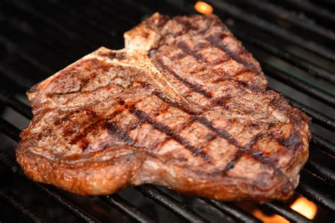 Dad Refers To T-Bone Steak As Light Snack | Classic Dad