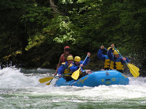 North Umpqua River Rafting Trips With Ouzel Outfitters