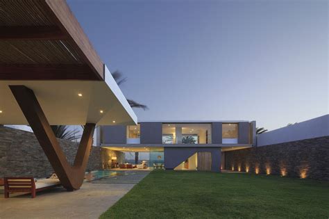 Gallery of Designing with Nature: Peruvian Homes Built for the Outdoors - 2 Residential House ...