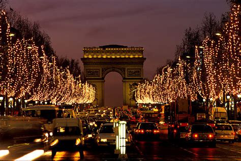 All about Champs-Elysées | TravelVivi.com