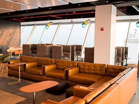 Alaska Lounge JFK Airport Lounges Terminal 7 New York NY JFK ...