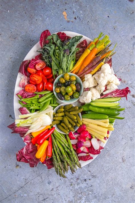 How to Make the Ultimate Crudité Platter {Vegan} - Fuss Free Flavours