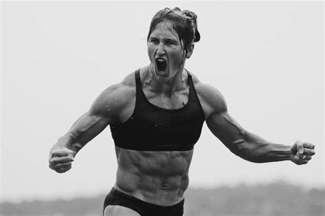Unveiling the Australian Weightlifting Star: CrossFit Athlete Representing Down Under – Carrie ...