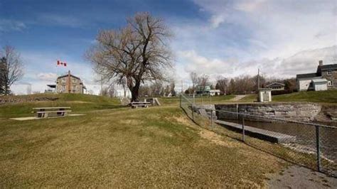 Ottawa-River-Military-Canals34.Jpg - Carillon Canal - Ominous