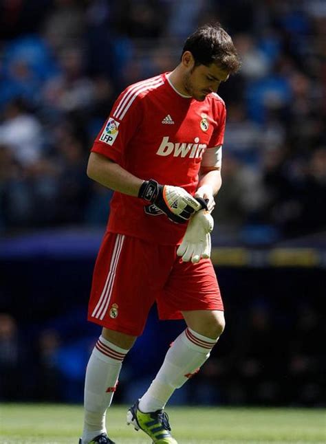 Iker Casillas Real Madrid - Iker Casillas Photo (33276590) - Fanpop