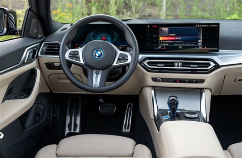 2025 BMW i4: 67 Interior Photos | U.S. News