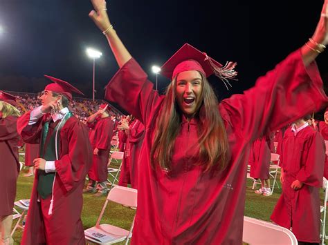 Lawton Chiles High on Twitter: "Graduated and proud. #LCSGrads2021…