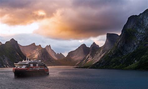 Hurtigruten Cruises | Cruise Specialists