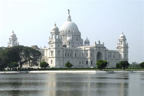 One Day Guided Kolkata Local Sightseeing Trip by Cab 2023