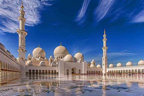 Beautiful Mosques In the UAE - BDS Blog