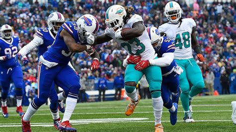 Jay Ajayi vs Bills (NFL Week 16 - 2016) - 32 Car, 206 Yards + TD! Tough ...