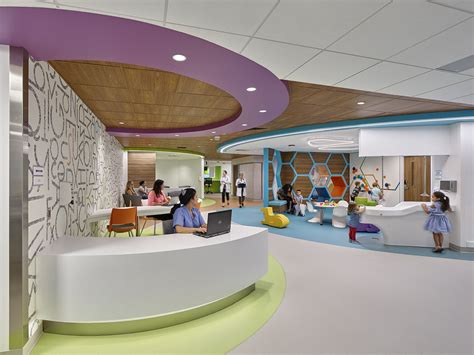 Seraph-McSparren Pediatric Inpatient Center | Stantec | Media - Photos and Videos - 2 | Archello