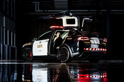 Is The Tesla Model X The Future Of Police Cars? - Law Officer