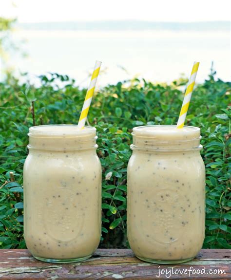 Peach Banana Chia Seed Smoothies - Joy Love Food