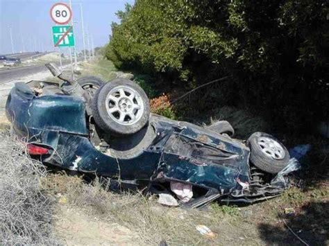 Damn Fresh Pics: Worst Car Accidents Ever