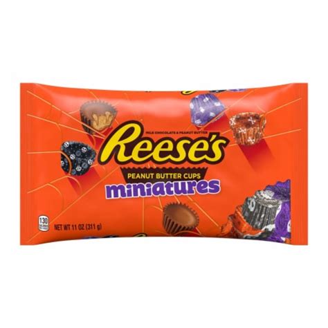 REESE'S Halloween Milk Chocolate Peanut Butter Cup Miniatures Candy With Spooky Foils, 11 oz ...