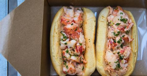 Craving Lobster Rolls? These Spots Offer Delivery and Takeout - The New York Times