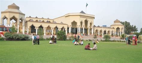 University of Sargodha, Sargodha Admissions, Fee Structure - Jaamiah.com 2020