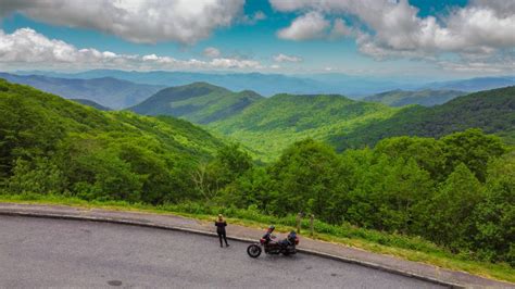 The Best Motorcycle Roads of the Smoky Mountains