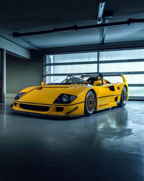 The Petrolhead Corner - Ferrari F40 LM Barchetta Story