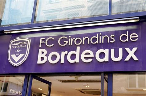 Owners of Bordeaux’s grands crus urged to save football club - Decanter