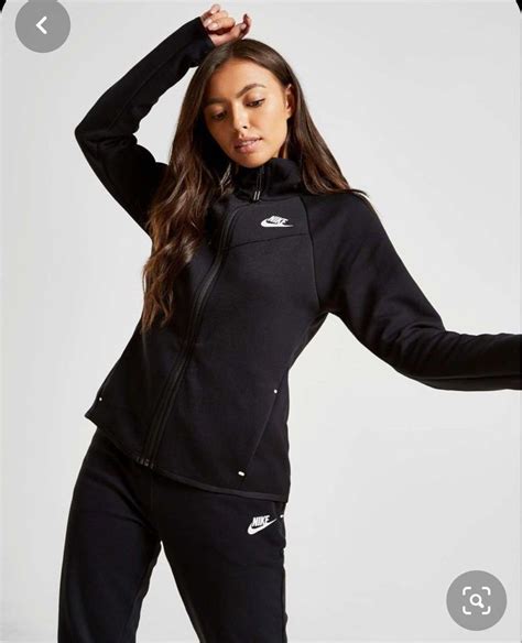 Nike Sportswear Windrunner Tech Fleece | Tech fleece hoodie, Tracksuit ...