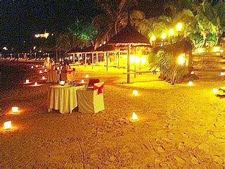 Wedding dinner on the beach. | To round off a great day, the… | Flickr