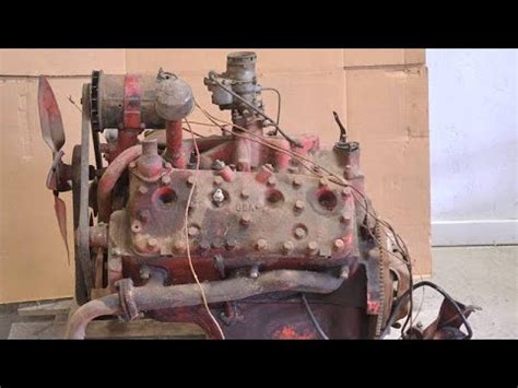 BEAUTIFUL Cold Starting Up FLATHEAD Engines and Cool Sound - YouTube