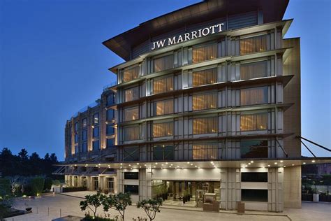 JW MARRIOTT HOTEL CHANDIGARH $122 ($̶1̶8̶6̶) - Updated 2022 Prices ...